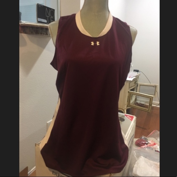 2 underarmour tank tops- heat gear - Picture 2 of 5